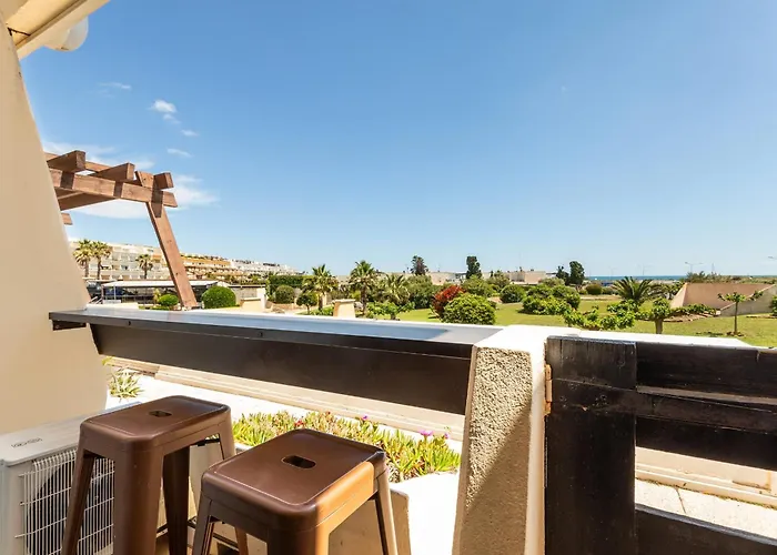 Emeraude Vista Mare E Giardino Nel Cuore Del Villaggio Naturista Agde