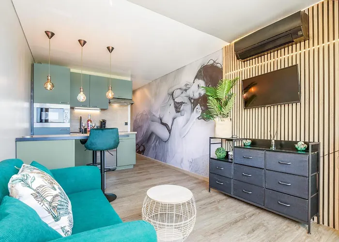 Appartamento Emeraude Vista Mare E Giardino Nel Cuore Del Villaggio Naturista